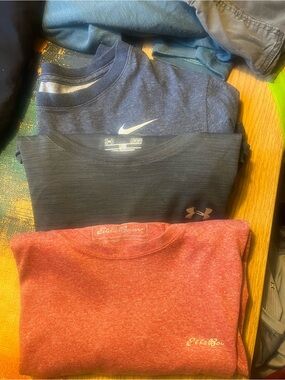 Eddie Bauer Heathered Red Crewneck Tee
